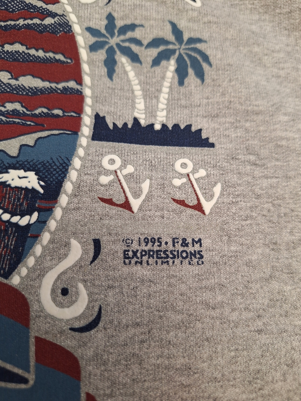 Vintage Hampton Beach Gray Medium Crewneck Sweatshirt Men's Medium/Unisex Fit - Picture 3 of 7